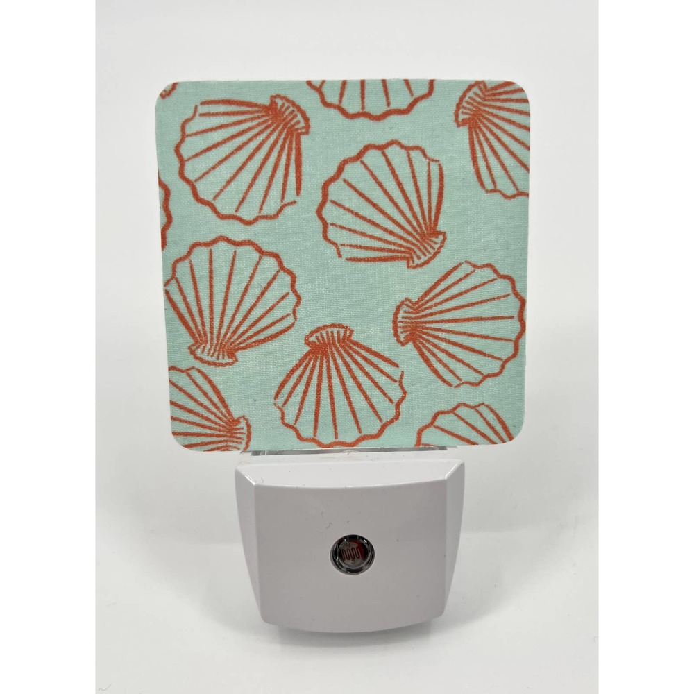 Sea Shells Night Light LED Auto On Hallway Lighting Gift Idea Nursery Kids